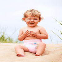 Splash за среќната крпа на девојчето, пливање со пелена, бадем цвет 2- години